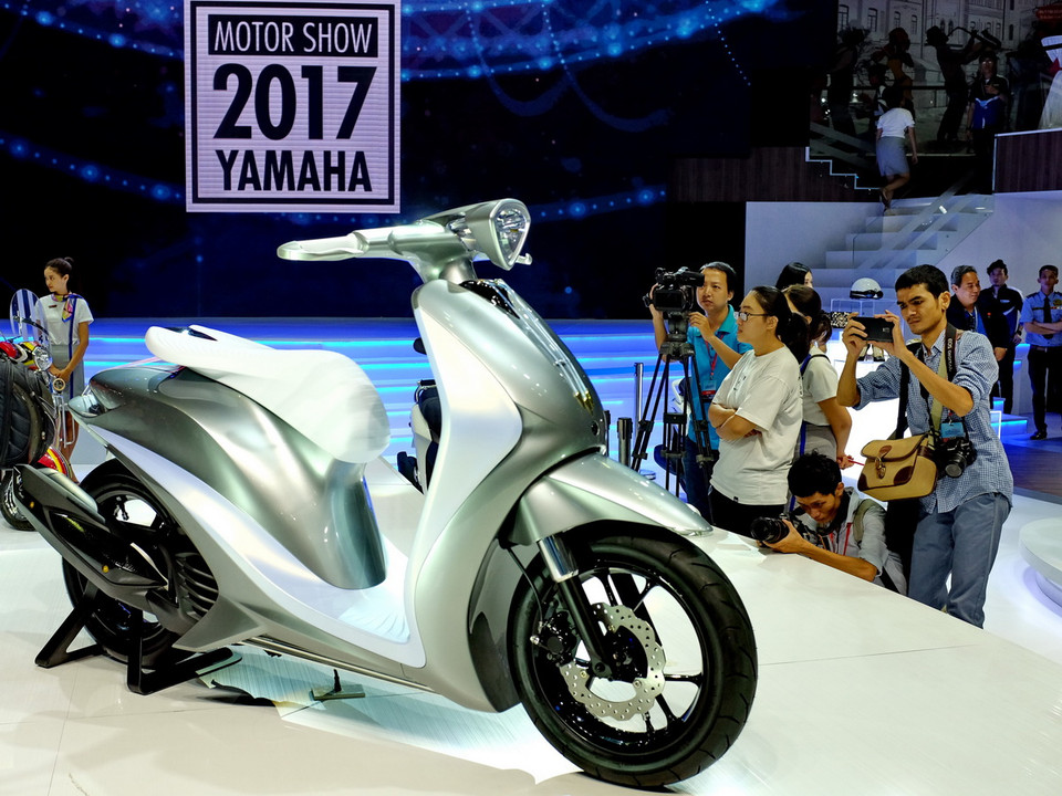 Từ ngày 4/5 đến 7/5 tại Trung tâm Hội chợ và Triển lãm Sài Gòn (SECC), Thành phố Hồ Chí Minh, diễn ra Triển lãm Môtô Xe máy Việt Nam lần thứ 2 (Vietnam Motorcycle Show 2017 – VMCS 2017) - Mang thông điệp “FREE YOUR WHEELS – TỰ DO BỨT PHÁ” do Hiệp hội các nhà sản xuất xe máy Việt Nam (VAMM) phối hợp cùng Liên danh Công ty C.I.S Vietnam và Le Bros tổ chức. (Ảnh: Thế Anh/Vietnam+)