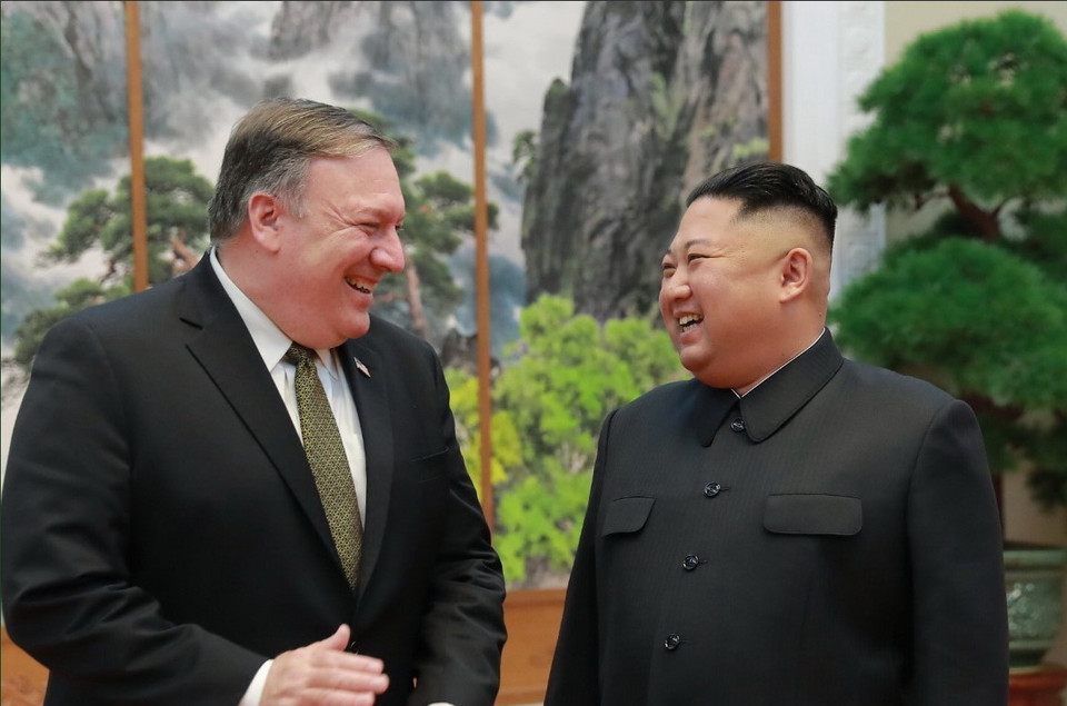 Theo KCNA, nhà lãnh đạo Kim Jong-un đã bày tỏ tin tưởng rằng đối thoại và đàm phán giữa Triều Tiên và Mỹ dựa trên lòng tin giữa hai nhà lãnh đạo sẽ tiếp tục phát triển thuận lợi trong tương lai. (Nguồn: YONHAP/TTXVN)