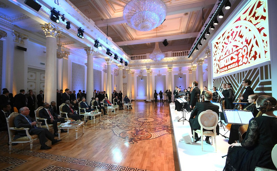 Quang cảnh buổi hòa nhạc dành cho Trưởng phái đoàn các nước BRICS. (Nguồn: website Tổng thống Nga)