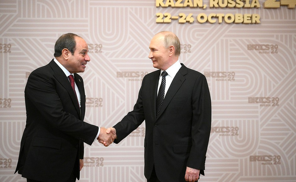 Tổng thống Nga Vladimir Putin và Tổng thống Ai Cập Abdelfattah Sisi tại lễ gặp mặt của Trưởng đoàn các nước BRICS. (Nguồn: website Tổng thống Nga)
