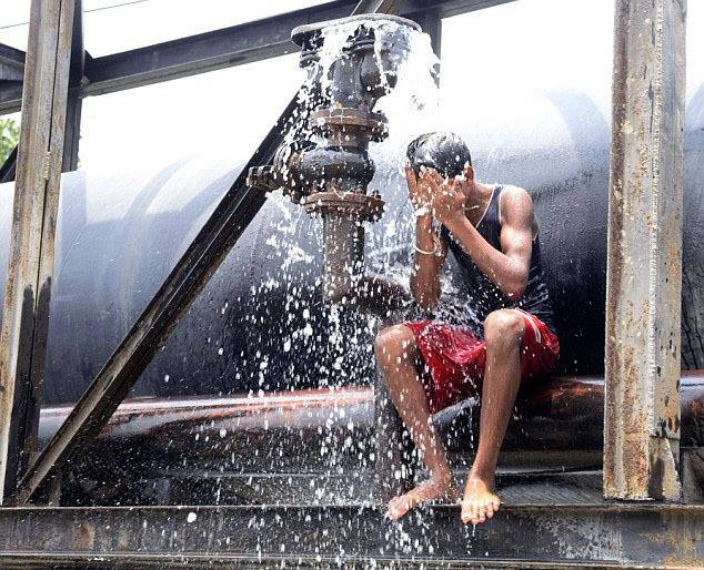 Nhiệt độ cao ở các tỉnh miền Nam Ấn Độ đang khiến nhiều người thiệt mạng. (Nguồn: CCTV)