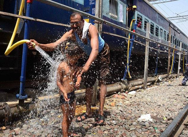 Nhiệt độ cao nhất ghi nhận được là 47,7 độ C ở tỉnh Andhra Pradesh. (Nguồn: CCTV)