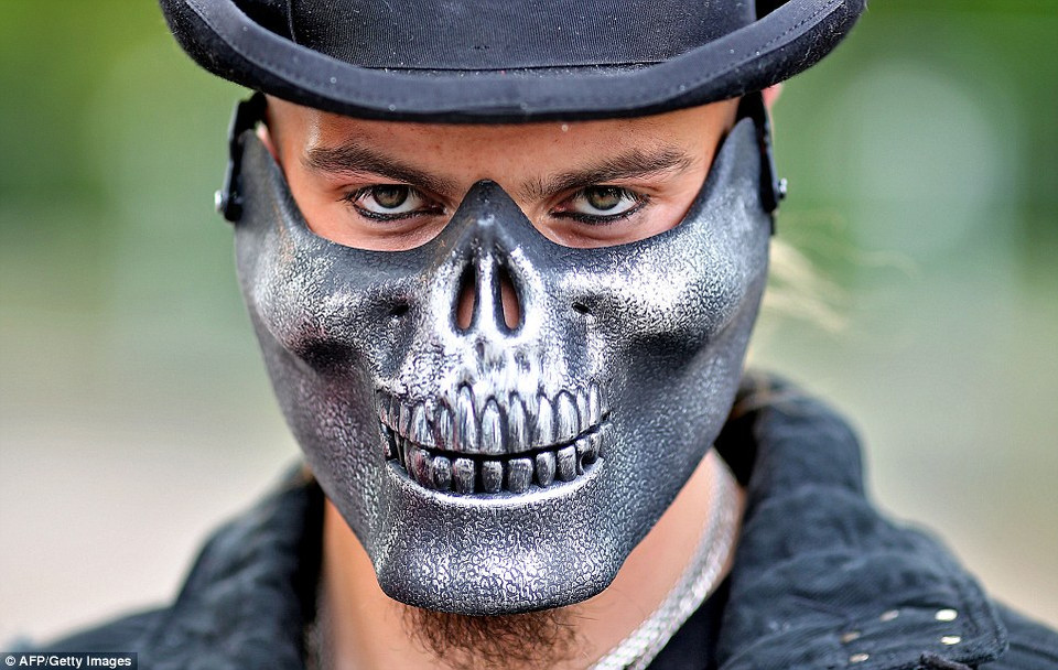 Nụ cười đáng chú ý ở lễ hội. (Nguồn: dailymail.co.uk)