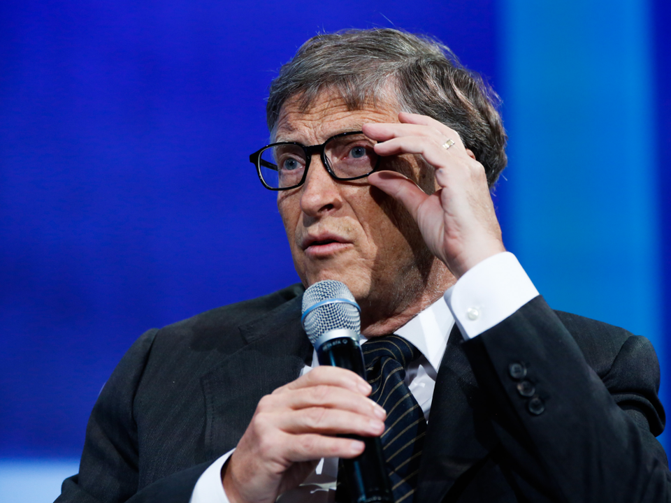 Con thứ rất giỏi đọc tâm lý người khác: Tiến sỹ Salmon cho biết càng lớn, con thứ càng thể hiện là một người giữ hòa bình trong gia đình, chúng sẵn sàng giúp đỡ và hiểu được tâm lý người khác. Chúng lớn lên trong hoàn cảnh đặc biệt, buộc chúng phải linh hoạt và mạo hiểm. Đó là lý do tại sao nhiều nhà nguyên cứu phát hiện ra không ít các doanh nhân là con thứ. Thậm chí, con thứ là người dễ dàng có khả năng thành công nhất. (Nguồn: MSN)