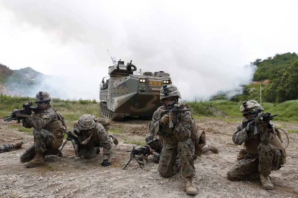 Binh sỹ Mỹ và Hàn Quốc tham gia cuộc tập trận chung ở Pohang ngày 6/7. (Nguồn: EPA/TTXVN) 