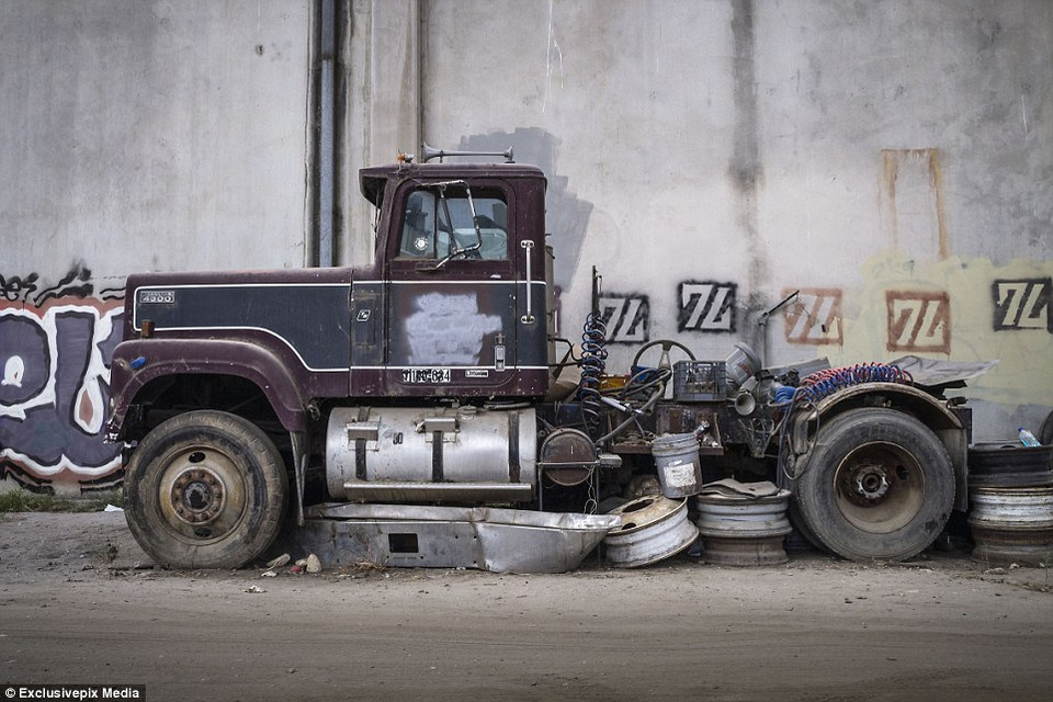 Nhiệm vụ mới của chiếc Transtar 4300 này không phải là vận chuyện hàng hoá nữa mà giờ đây, nó trở thành nhà tạm cho người vô gia cư. (Nguồn: Dailymail)