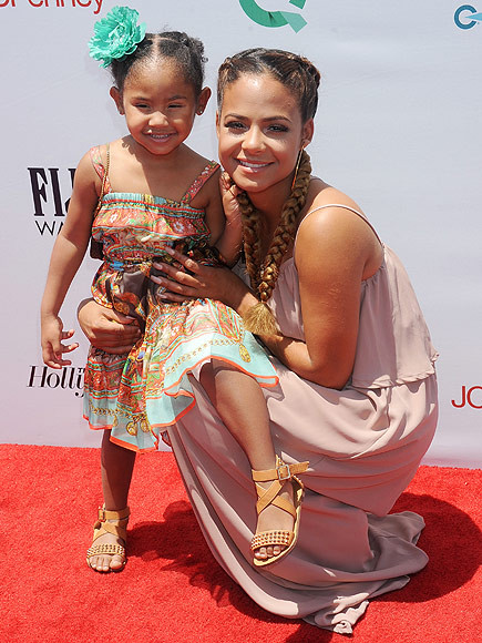 Violet Madison và Christina