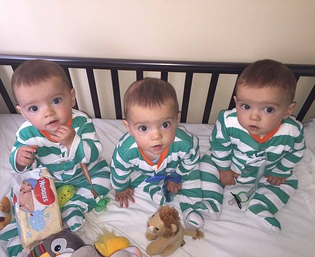 Ba anh em nhà này sử dụng 130 cái tã và 4 bịch giấy ăn một tuần, máy giặt sử dụng 3 lần một ngày. (Nguồn: Dailymail)