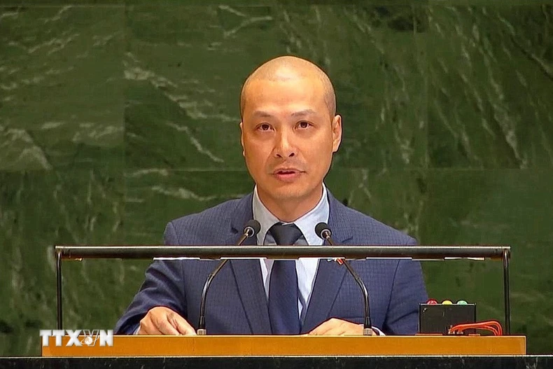 Công sứ Nguyễn Hoàng Nguyên, Phó trưởng Phái đoàn thường trực Việt Nam tại Liên hợp quốc, phát biểu tại Hội nghị. (Ảnh: Hoài Thanh/TTXVN)