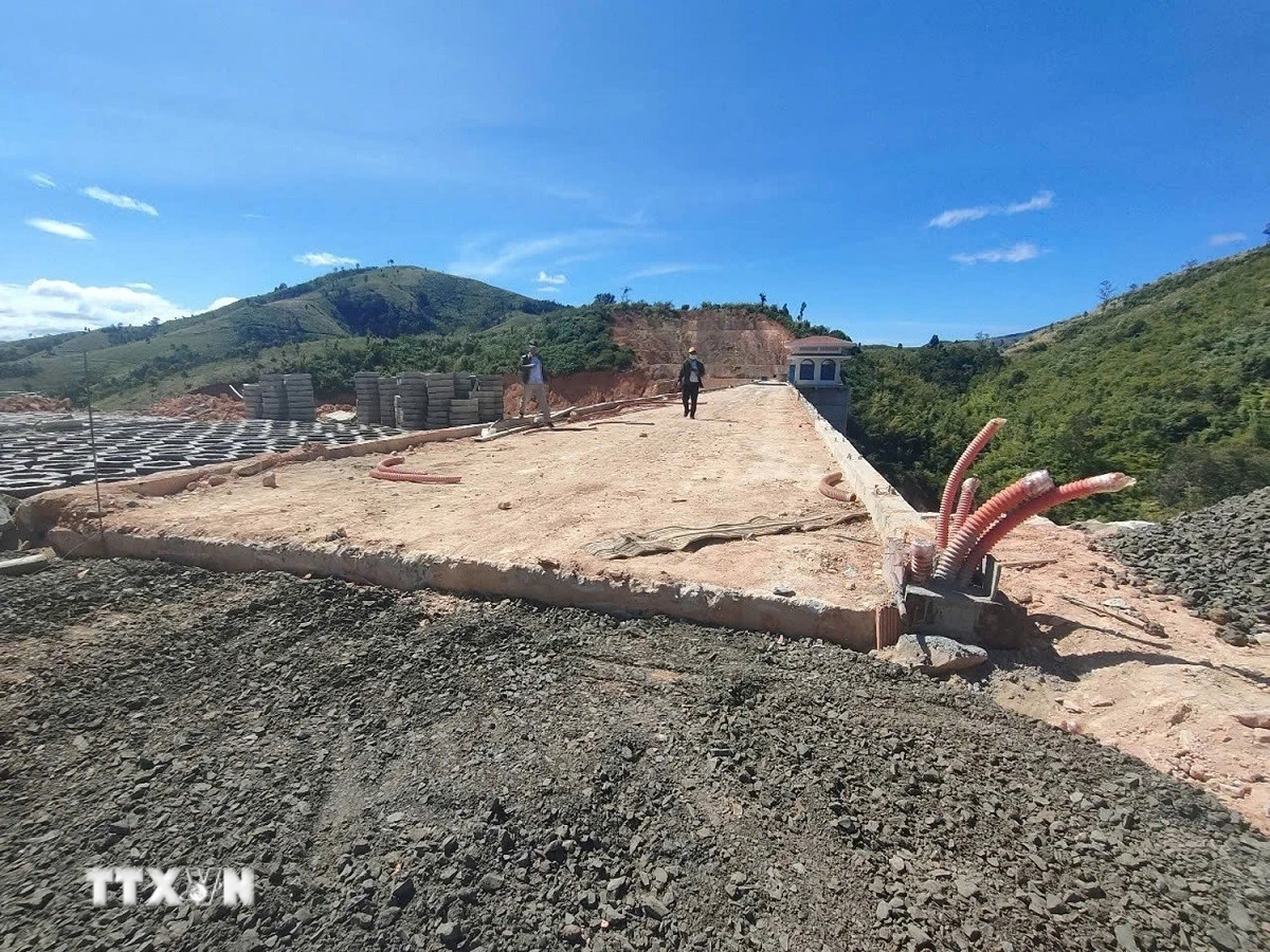 An Giang chấm dứt hợp đồng nhà thầu vi phạm tiến độ dự án cầu ven biển