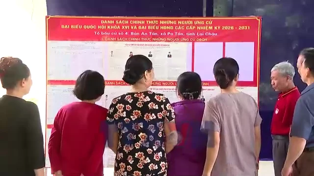 Không khí Ngày hội non sông tràn ngập tại xã biên giới Pa Tần, Lai Châu