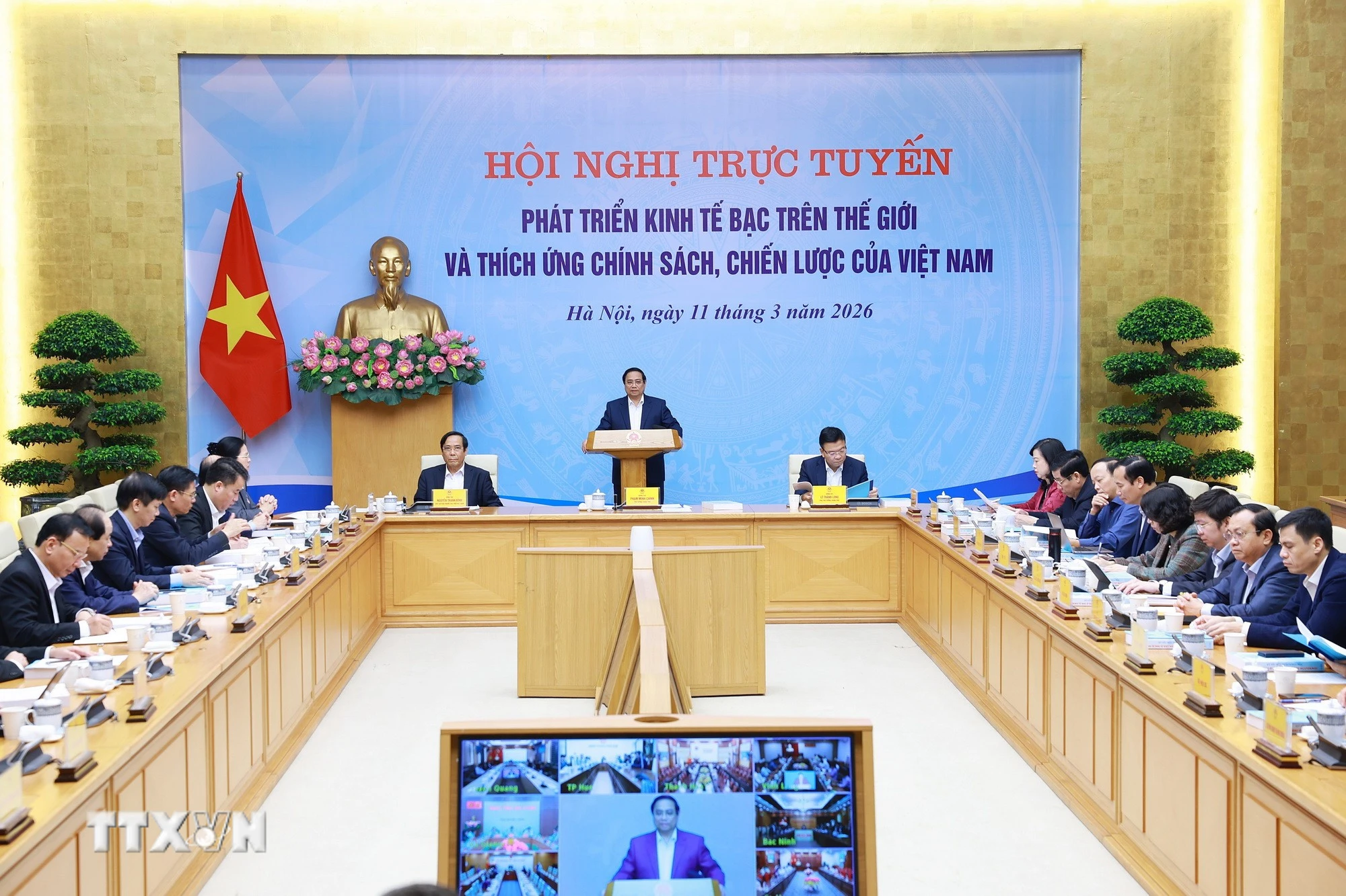 Thủ tướng: Chuyển hóa gánh nặng giá cả thành cơ hội phát triển kinh tế