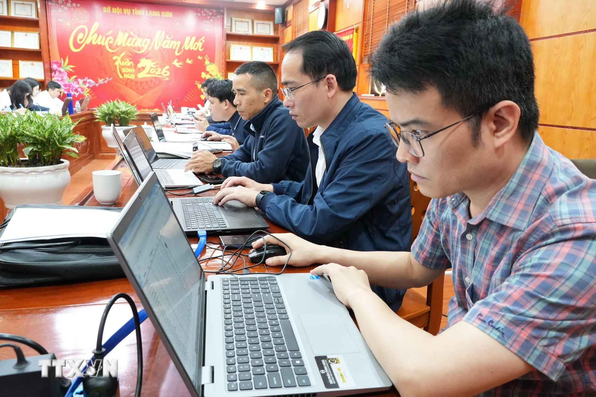 Lạng Sơn ứng dụng chuyển đổi số để cập nhật số liệu bầu cử chính xác, kịp thời