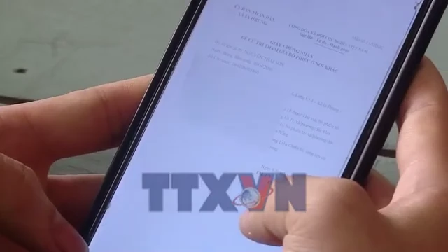 Sinh viên Đà Nẵng ứng dụng công nghệ thực hiện quyền bầu cử qua VNeID