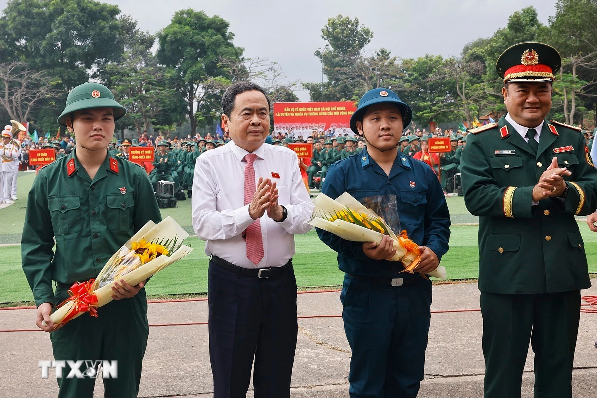 Chủ tịch Quốc hội Trần Thanh Mẫn dự Lễ giao nhận quân 2026 tại TP.HCM
