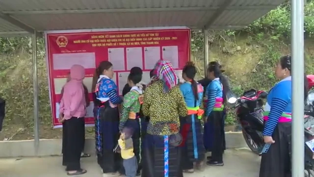 Thanh Hóa: Hàng nghìn cử tri vùng cao Na Mèo nô nức đi bầu cử sáng 15/3