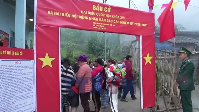 Lai Châu: Đồng bào các dân tộc nô nức đi bầu cử Quốc hội khóa XVI và HĐND các cấp