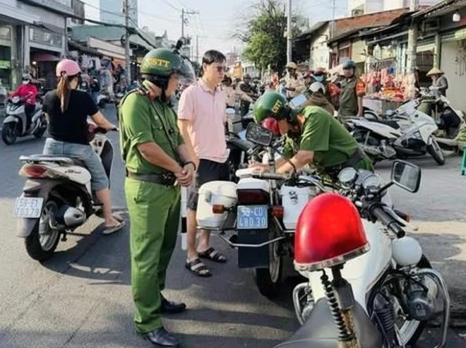 TP.HCM thí điểm mô hình công an cấp xã, bảo đảm trật tự đô thị