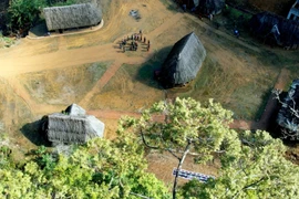 Làng của người Cơ Tu ở Đà Nẵng. (Ảnh: PV/Vietnam+)