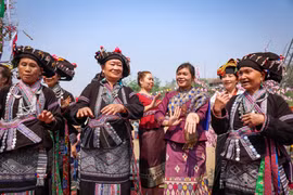 Lễ hội té nước của đồng bào dân tộc Lào tại xã Na Sang I, huyện Điện Biên, tỉnh Điện Biên. (Ảnh: Hoài Nam/Vietnam+)