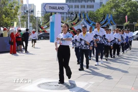 Đoàn thể thao nước chủ nhà Thái Lan. (Ảnh: Đỗ Sinh/TTXVN)