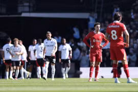 Liverpool nhận thất bại sốc ở vòng 31 Premier League.