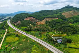 Cao tốc Nội Bài-Lào Cai. (Ảnh: Tuấn Anh/TTXVN)