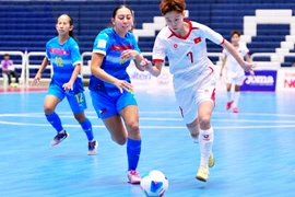 Futsal nữ Việt Nam đánh bại Futsal nữ Philippines. (Nguồn: VFF)