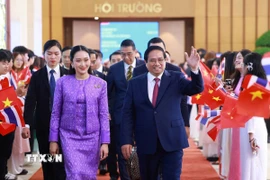 Thủ tướng Phạm Minh Chính và Thủ tướng Thái Lan Paetongtarn Shinawatra. (Ảnh: Dương Giang/TTXVN)