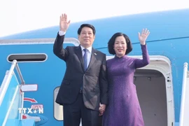 Chủ tịch nước Lương Cường và Phu nhân rời Hà Nội, lên đường dự Phiên Thảo luận chung cấp cao Đại hội đồng Liên hợp quốc Khóa 80, kết hợp hoạt động song phương tại Hoa Kỳ. (Ảnh: Lâm Khánh/TTXVN)
