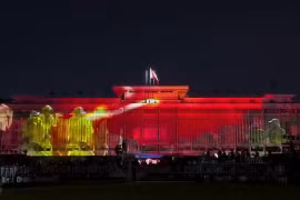 Mãn nhãn màn trình diễn 3D Mapping tái hiện lịch sử tại Dinh Độc lập