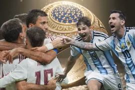 Tây Ban Nha hay Argentina sẽ là đội tuyển đầu tiên trong lịch sử nhận nhẫn vô địch bên cạnh cúp vàng World Cup và huy chương?