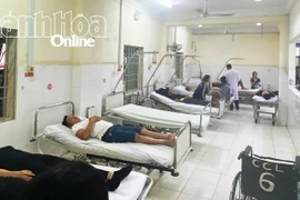 Các nạn nhân điều trị tại bệnh viện. (Nguồn: Báo Khánh Hòa)