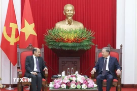 Tổng Bí thư Tô Lâm tiếp Đại sứ Ấn Độ tại Việt Nam Sandeep Arya. (Ảnh: Thống Nhất/TTXVN)