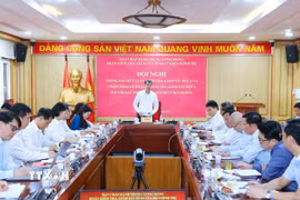 Đồng chí Lê Minh Hưng, Ủy viên Bộ Chính trị, Bí thư Trung ương Đảng, Trưởng Ban Tổ chức Trung ương phát biểu. (Ảnh: Phương Hoa/TTXVN)