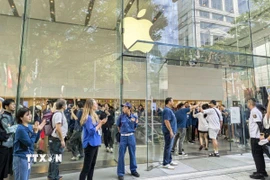 Một cửa hàng của Apple tại Tokyo, Nhật Bản. (Ảnh: Kyodo/TTXVN)