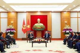 Tổng Bí thư Tô Lâm tiếp đồng chí Thượng tướng Vanthong Kongmany, Bí thư Trung ương Đảng, Bộ trưởng Bộ Công an Lào. (Ảnh: Thống Nhất/TTXVN)