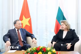 Tổng Bí thư Tô Lâm hội kiến Chủ tịch Quốc hội Bulgaria Nataliya Kiselova. (Ảnh: Thống Nhất/TTXVN)