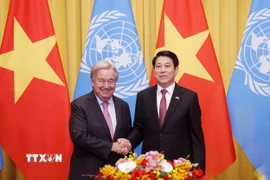 Chủ tịch nước Lương Cường và Tổng Thư ký Liên hợp quốc António Guterres. (Ảnh: Lâm Khánh/TTXVN)