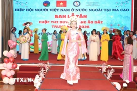 Thí sinh trình diễn tại cuộc thi. (Ảnh: Xuân Vịnh/TTXVN)