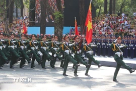 Tổng duyệt Lễ diễu binh, diễu hành Kỷ niệm 50 năm Ngày Giải phóng miền Nam, thống nhất đất nước. (Ảnh: Thanh Vũ/TTXVN)
