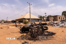 Hiện trường một vụ tấn công ở Nigeria. (Ảnh: Anadolu Agency/TTXVN)