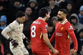 Liverpool gieo sầu cho Man City ngay tại Etihad. (Nguồn: AFP)