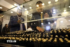 Giá vàng thế giới phục hồi nhẹ sau chuỗi giảm dài kỷ lục. (Ảnh: THX/TTXVN)