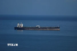 Tàu chở dầu thả neo tại Anzoategui, Venezuela. (Ảnh: THX/TTXVN)