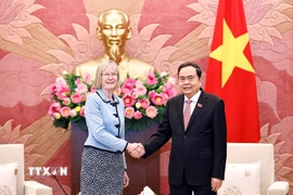 Chủ tịch Quốc hội Trần Thanh Mẫn tiếp Đại sứ Australia tại Việt Nam Gillian Bird. (Ảnh: Doãn Tấn/TTXVN)