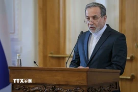 Ngoại trưởng Iran Abbas Araqchi phát biểu tại thủ đô Tehran. (Ảnh: IRNA/TTXVN)