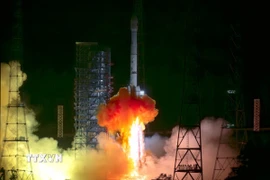 Trung Quốc phóng thành công tàu thăm dò tiểu hành tinh Thiên Vấn-2