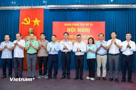 Các đại biểu tại hội nghị quán triệt, giao nhiệm vụ cho Đoàn công tác số 25 đi thăm Quần đảo Trường Sa và nhà giàn DK1 năm 2025. (Ảnh: Thành Đạt/Vietnam+)