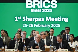Ngoại trưởng Brazil Mauro Vieira (giữa) tại phiên họp. (Nguồn: VCG)